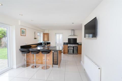 3 bedroom detached house for sale, The Meadows, Leeds LS25