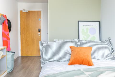 1 bedroom private hall to rent, Gold En Suite at Dunaskin Mill, 5 Dunaskin Court G11
