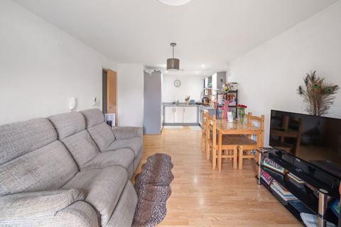 2 bedroom apartment for sale, Academy Place, Isleworth TW7