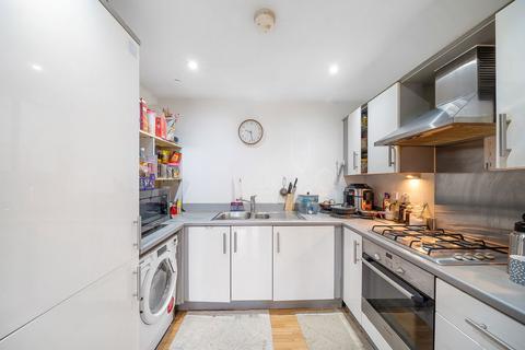 2 bedroom apartment for sale, Academy Place, Isleworth TW7