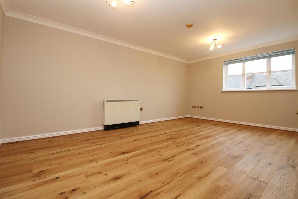 Sitting / Dining Room