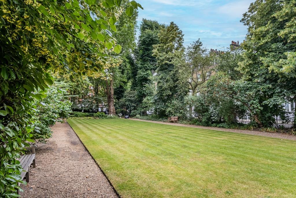 Communal Garden S...