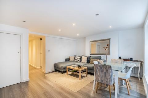 2 bedroom flat to rent, 58-59 Brompton Square London SW3