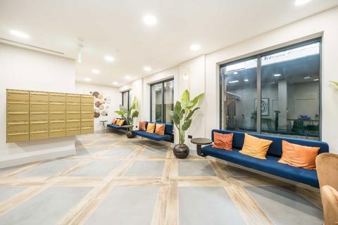 1 bedroom flat to rent, Monarch Square, LONDON SW11