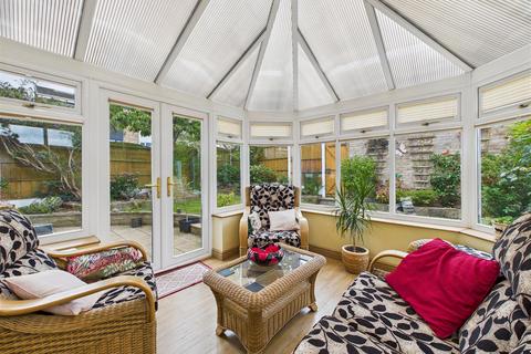 4 bedroom detached house for sale, Landseer Close, Dronfield