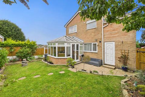 4 bedroom detached house for sale, Landseer Close, Dronfield