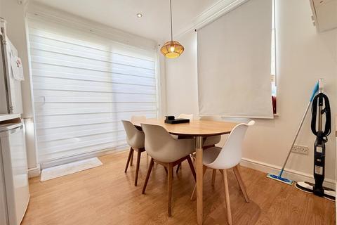 undefined, Loxham Road, London