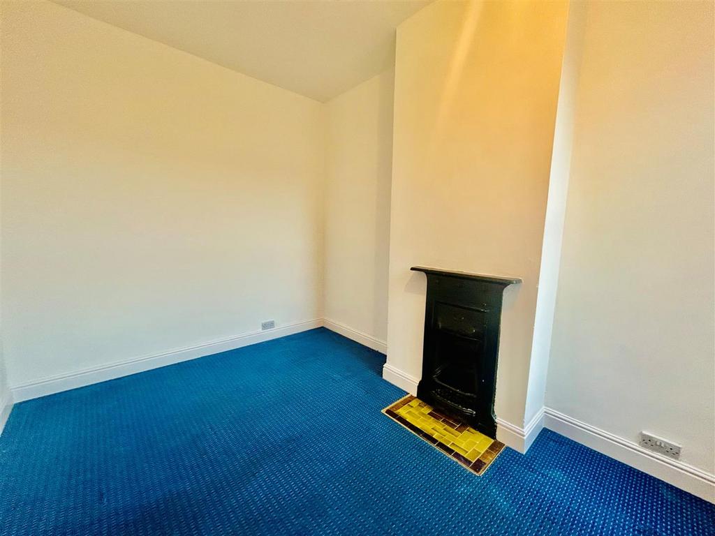 Rear bedroom.jpg