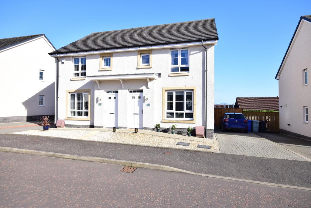 3 bed semi-detached house for sale Tom Mc Cabe Gar