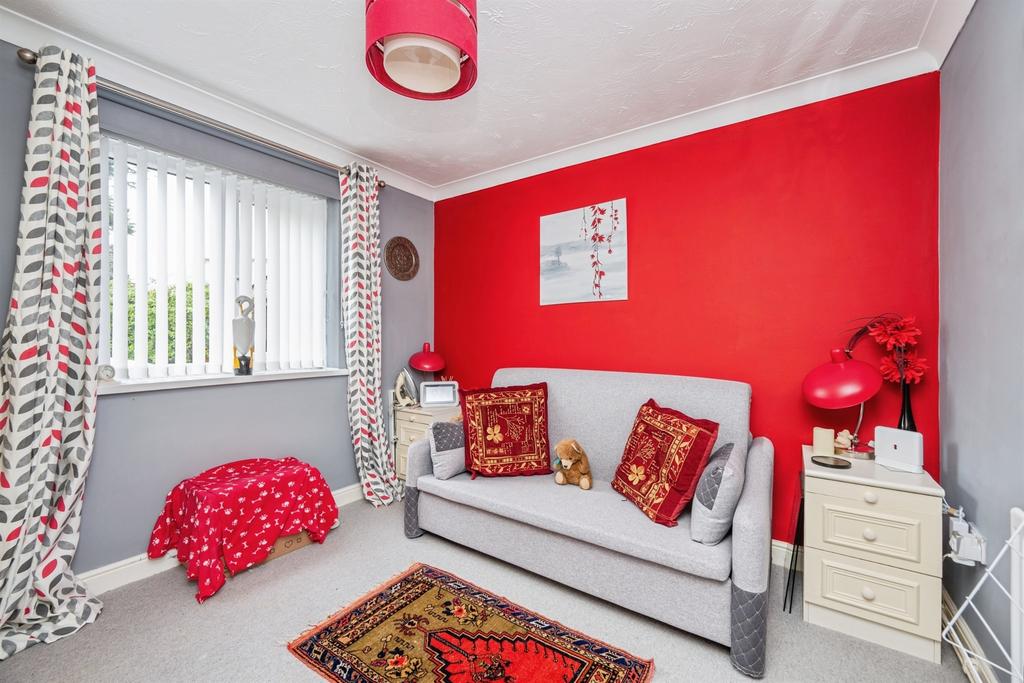 Bedroom: