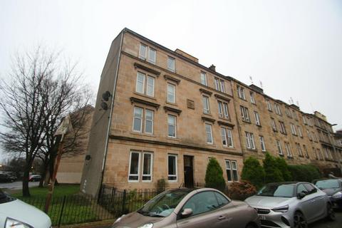 2 bedroom flat to rent, Roslea Drive, Glasgow, G31