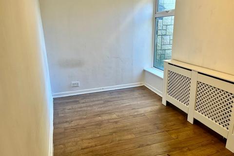 undefined, A Waverley Road, Southampton, SO15