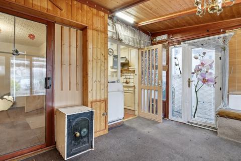 3 bedroom semi-detached house for sale, Crest Road, London, NW2