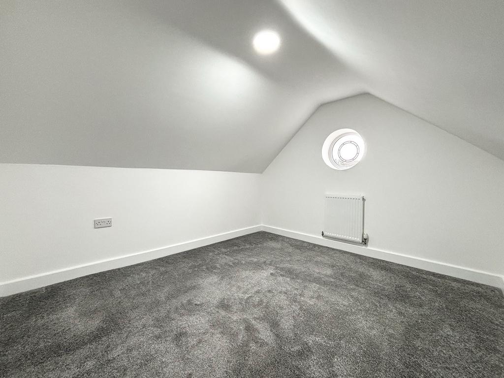 Bed 2 dressing room