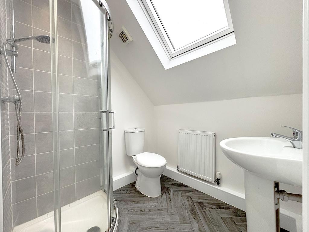Bed 3 en-suite