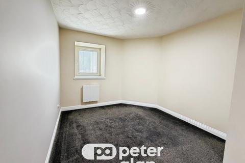 1 bedroom flat to rent, Gwern Avenue, CAERPHILLY, CF83