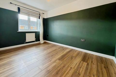 3 bedroom semi-detached house to rent, Ynys Bery Close, CAERPHILLY, CF83