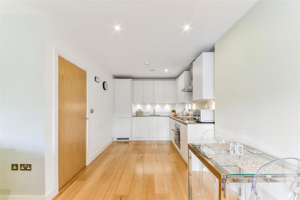 Flat 11 275 Camden Road Kitchen.jpg