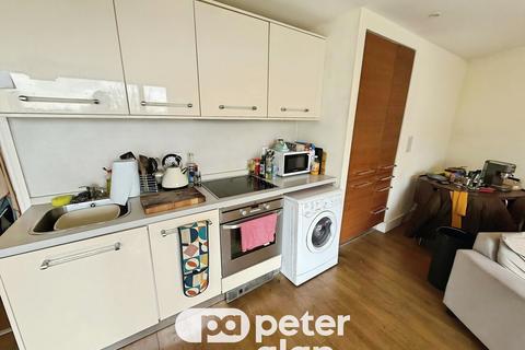 1 bedroom flat to rent, Falcon Drive, CARDIFF, CF10
