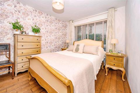 undefined, The Mall, Dunstable, Bedfordshire, LU5