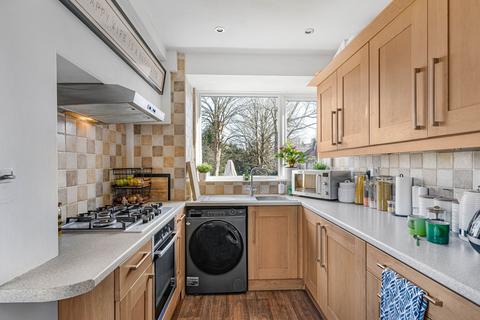 3 bedroom semi-detached house for sale, Keston Avenue, COULSDON, CR5 1HN