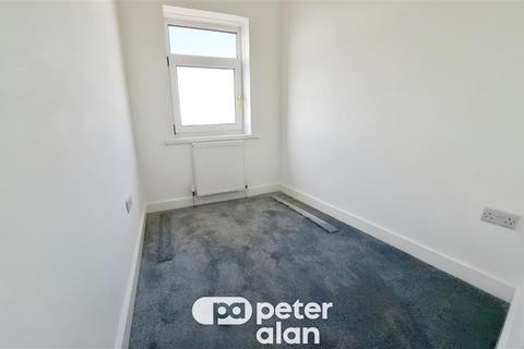 3 bedroom property to rent, Beaumont Crescent, SWANSEA, SA1
