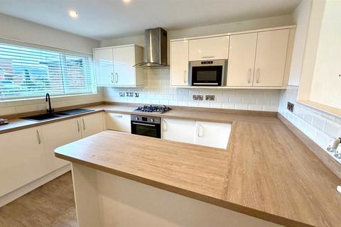 3 bedroom detached bungalow for sale, Emery Down, Liddell Park, Craig y Don, Llandudno