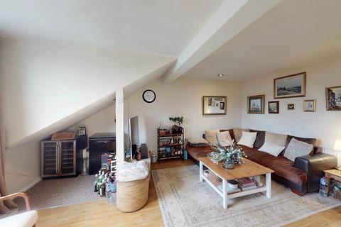 2 bedroom flat for sale, New Instruction 2 Double Bedrooms Finsbury Park Road
