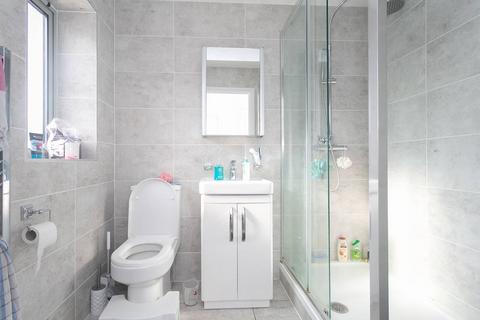 1 bedroom flat to rent, Hartswood Close WD23, Bushey, WD23