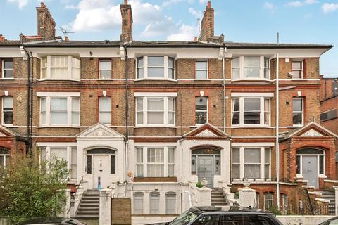 3 bedroom flat for sale, Birchington Road, West Hampstead, London, NW6