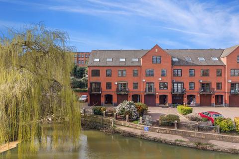 undefined, Lock View, Evesham, WR11
