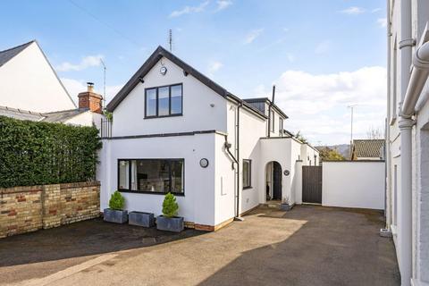 3 bedroom detached house for sale, Shurdington Road, Cheltenham GL53