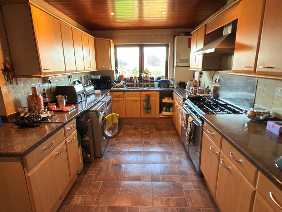 Kitchen Pic 2