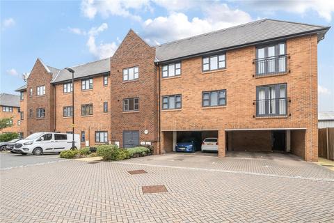 Carter Court, Hook, Hampshire