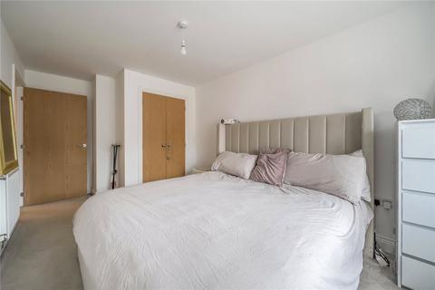 2 bedroom apartment for sale, Carter Court, Hook, Hampshire