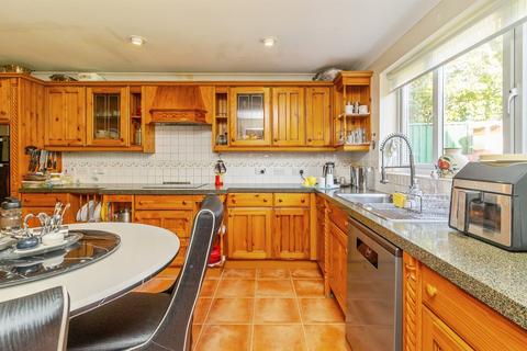 undefined, Linceslade Grove, Loughton, Milton Keynes