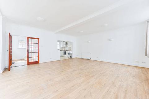 3 bedroom flat to rent, West Street, Harrow on the Hill, Harrow, HA1