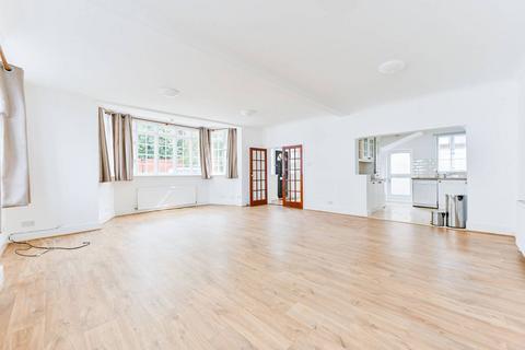 3 bedroom flat to rent, West Street, Harrow on the Hill, Harrow, HA1