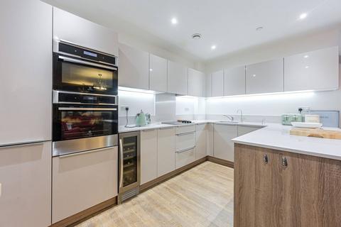 3 bedroom flat for sale, Cable Walk, Greenwich, London, SE10
