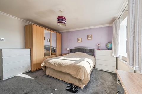 4 bedroom detached house for sale, St. Thomas Gardens, Huddersfield HD2