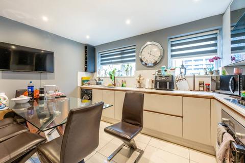3 bedroom end of terrace house for sale, Boleyn Road, East Ham, London, E6