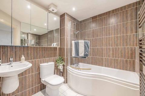 2 bedroom apartment for sale, Packhorse Road, Gerrards Cross SL9