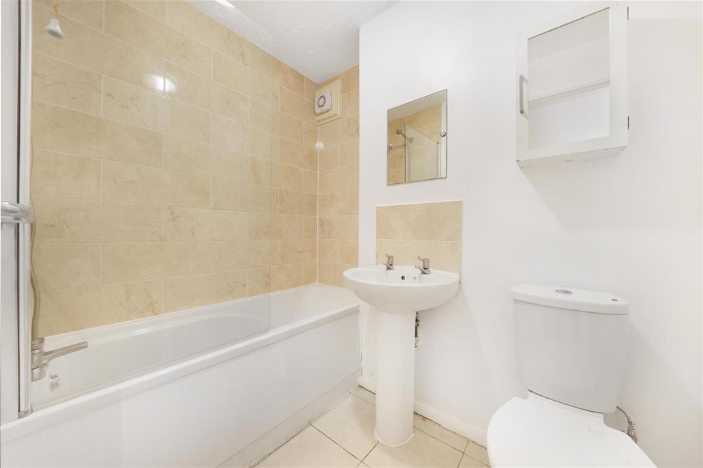 Flat 11, Castle Court - q Unt Ie PSEg EH9 Nwpvt Py.jpg