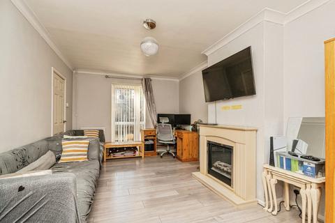 undefined, Princess Road, Woking GU22