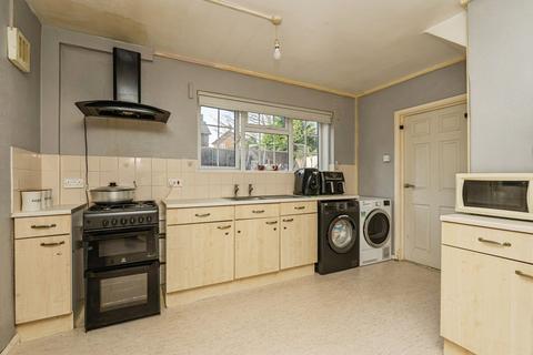 undefined, Princess Road, Woking GU22