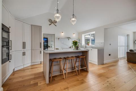 5 bedroom detached bungalow for sale, The Ryefield, Little Baddow