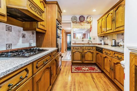 3 bedroom terraced house for sale, Stowell Avenue, New Addington, Croydon, CR0