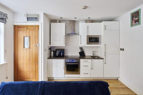 1 bedroom apartment for sale, 59 Clarence Mews, London E5