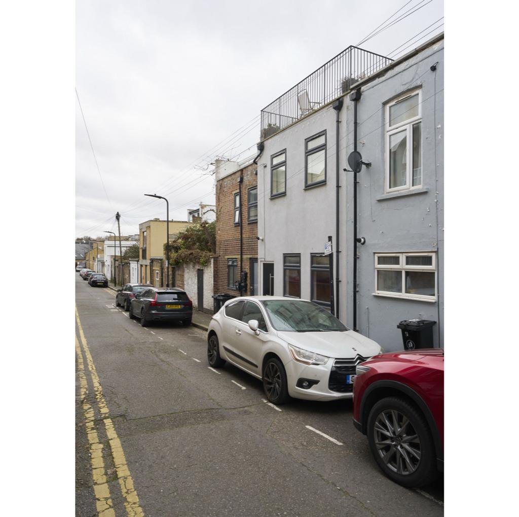 Clarence Mews E5