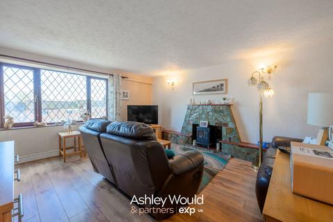 3 bedroom terraced house for sale, Ralphs Meadow, Birmingham B32